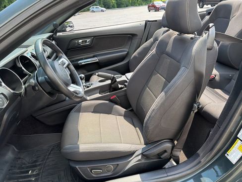 Used 2015 Ford Mustang Convertible w/ Equipment Group 051A RWD image 28