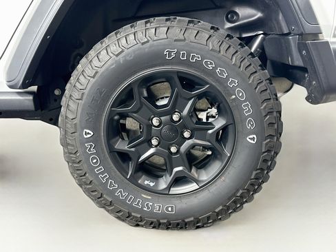 Used 2023 Jeep Wrangler Unlimited w/ Cold Weather Group AWD/4WD image 11