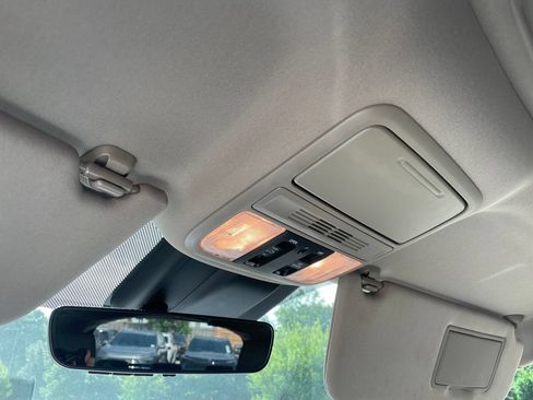 Used 2018 Honda Odyssey EX-L image 24
