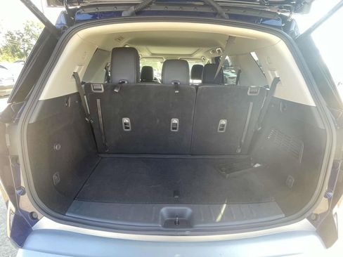 Used 2024 Nissan Pathfinder SL w/ SL Premium Package image 10