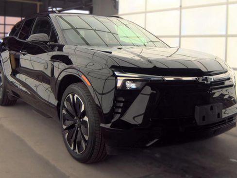 Used 2024 Chevrolet Blazer EV RS AWD/4WD image 2