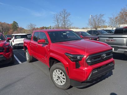 New 2025 Toyota Tacoma SR5