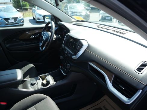 Used 2019 GMC Terrain SLE image 32