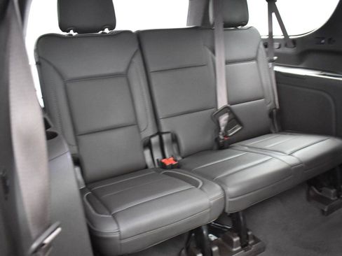 Used 2021 GMC Yukon XL Denali w/ Denali Premium Package AWD/4WD image 37