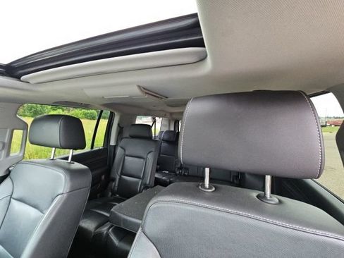 Used 2018 GMC Yukon XL SLT AWD/4WD image 15