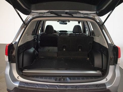 Used 2020 Subaru Forester Premium AWD/4WD image 25