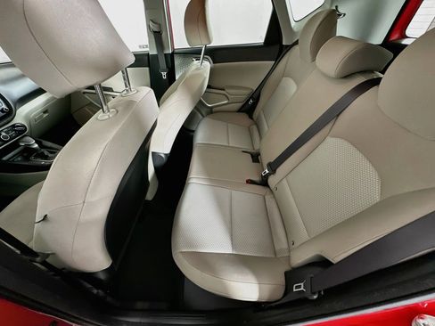 Used 2021 Kia Soul LX FWD image 25