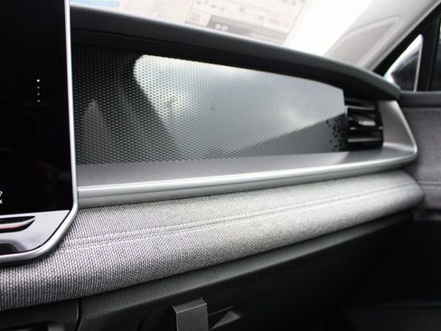 New 2025 Volkswagen Tiguan S image 7