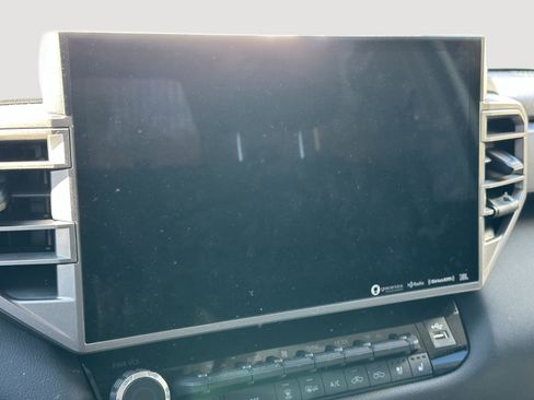 Used 2022 Toyota Tundra Limited image 12