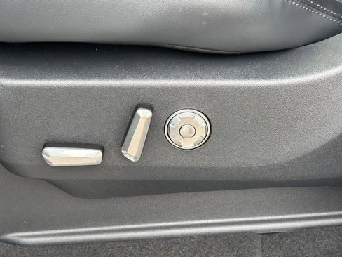 New 2026 Lincoln Navigator L Reserve w/ Jet Appearance Package image 16