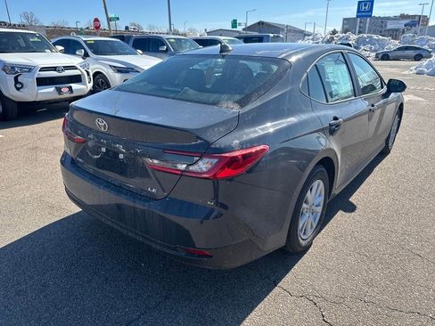 New 2026 Toyota Camry Hybrid image 7