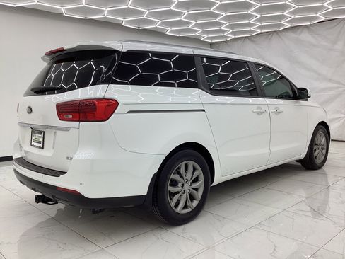 Used 2020 Kia Sedona EX FWD image 11