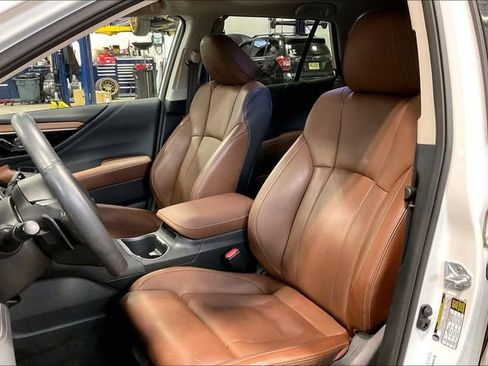 Used 2023 Subaru Outback Touring AWD/4WD image 25