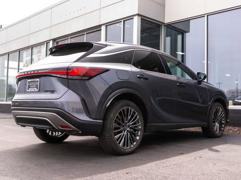 Used 2026 Lexus RX 450h AWD w/ Convenience Package image 9