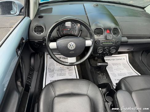 Used 2009 Volkswagen Beetle S FWD image 21