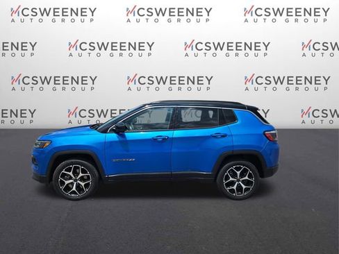 Used 2025 Jeep Compass Limited AWD/4WD image 2