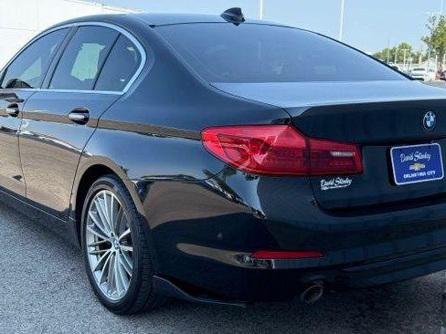 Used 2018 BMW 530i RWD image 15
