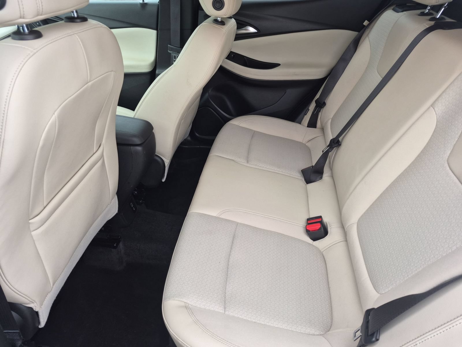 Used 2024 Buick Encore GX Preferred w/ Advanced Technology Package AWD/4WD image 29