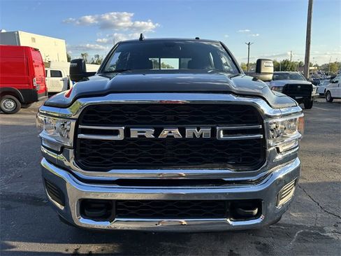 Used 2024 RAM 2500 Tradesman w/ Chrome Appearance Group image 3