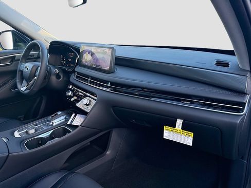 Certified 2026 INFINITI QX60 Luxe w/ Cargo Package FWD image 33