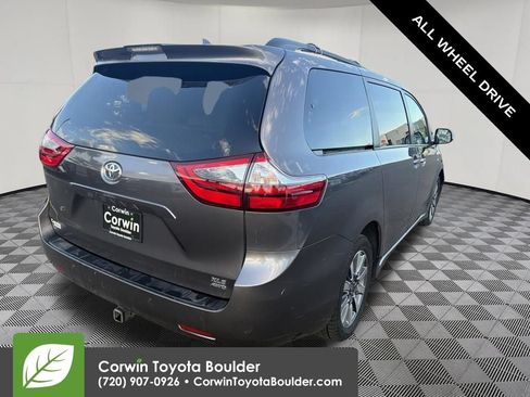 Used 2020 Toyota Sienna XLE w/ XLE Navigation Package AWD/4WD image 6