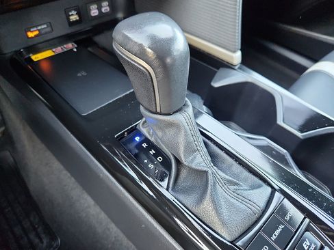 Certified 2025 Toyota Camry SE image 16