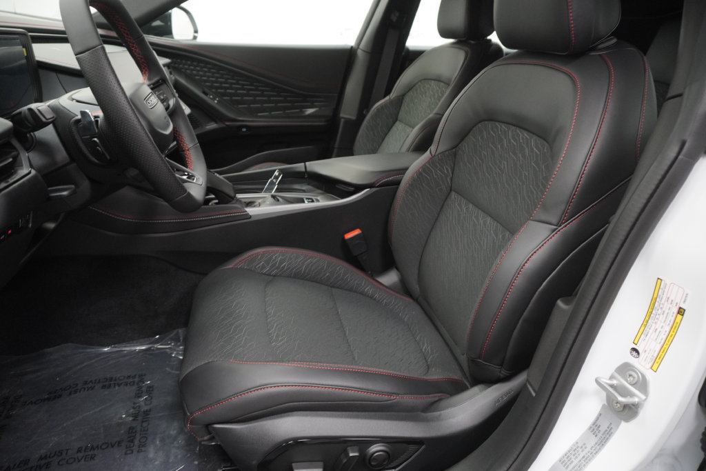 New 2026 Dodge Charger R/T w/ Driver Convenience Group AWD/4WD image 15