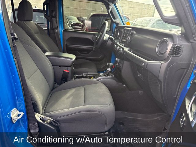 Used 2023 Jeep Gladiator Sport AWD/4WD image 27