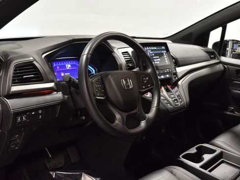 Used 2023 Honda Odyssey Sport image 11