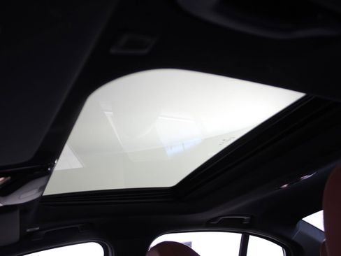 Certified 2025 BMW 330i xDrive Sedan image 14