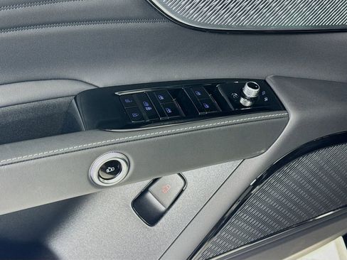 Used 2025 Maserati Grecale GT AWD/4WD image 16