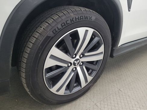 Used 2020 Mitsubishi Outlander Sport ES FWD image 31