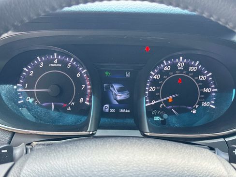 Used 2018 Toyota Avalon XLE FWD image 28