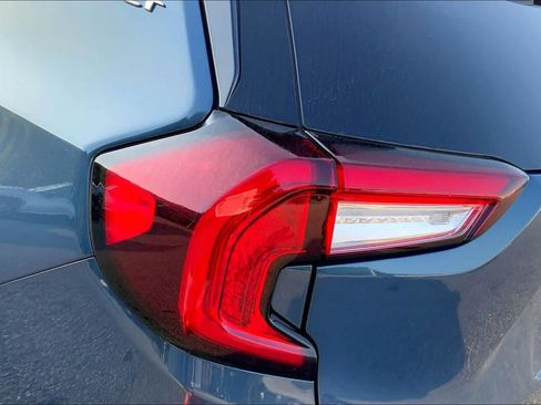 Used 2024 GMC Terrain SLT AWD/4WD image 27