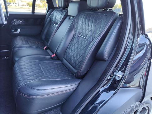 Used 2021 Land Rover Range Rover SV Autobiography Dynamic image 29