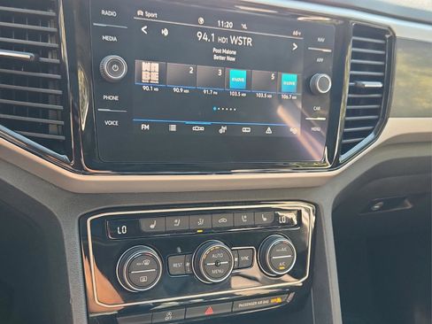 Used 2022 Volkswagen Atlas SEL Premium image 23