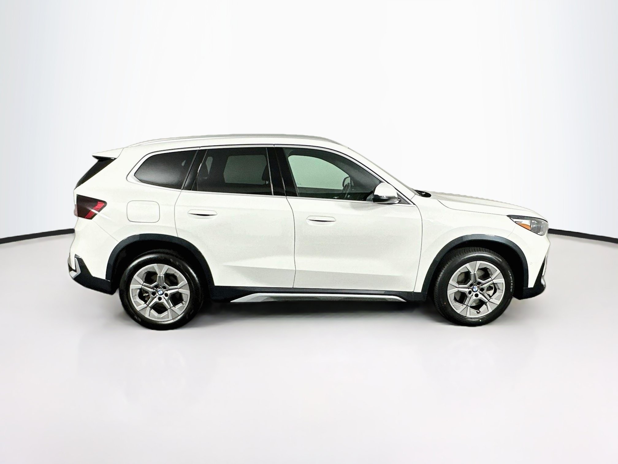 Used 2026 BMW X1 xDrive28i AWD/4WD image 10