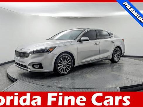 Used 2017 Kia Cadenza Premium w/ Luxury Package image 1