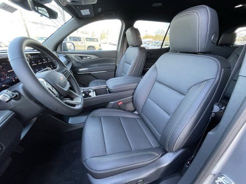 New 2026 Chevrolet Traverse LT w/ Driver Confidence Package image 23