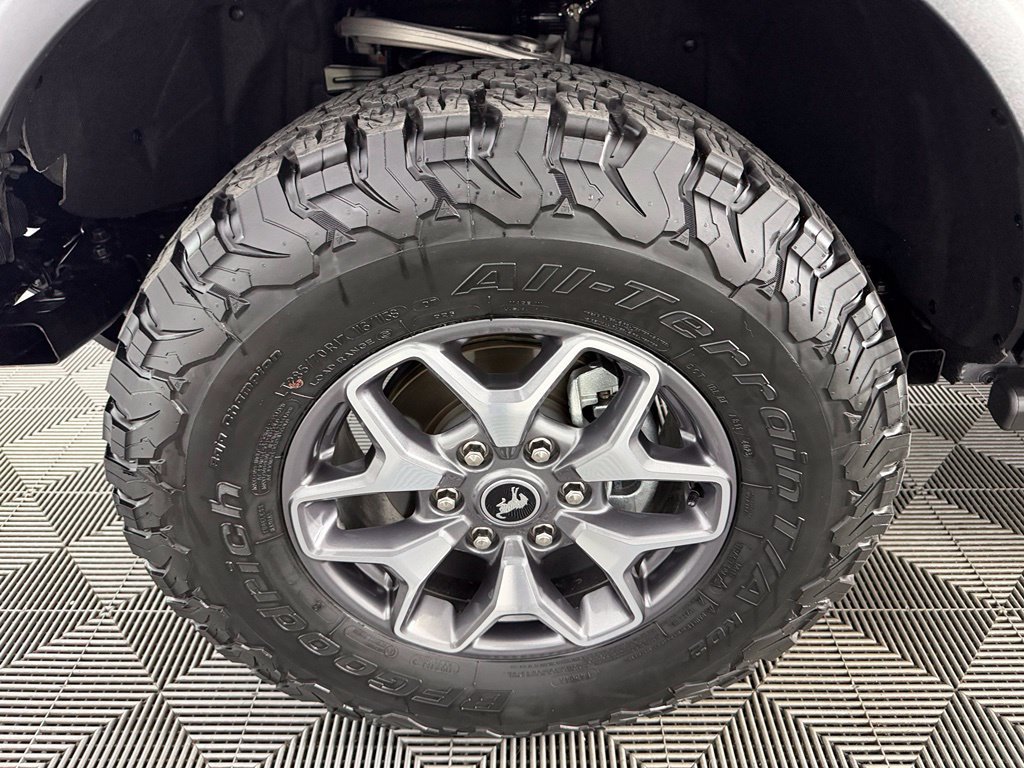 Used 2024 Ford Bronco Badlands AWD/4WD image 12