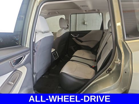 Used 2019 Subaru Forester Premium w/ Popular Package #1 AWD/4WD image 16
