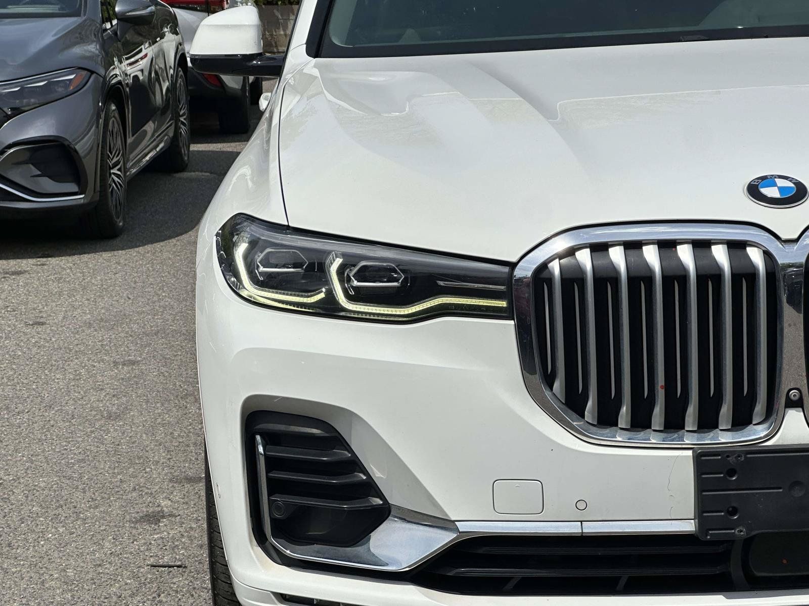 Used 2019 BMW X7 xDrive40i w/ Premium Package AWD/4WD image 9