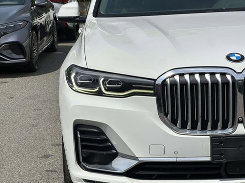 Used 2019 BMW X7 xDrive40i w/ Premium Package AWD/4WD image 9