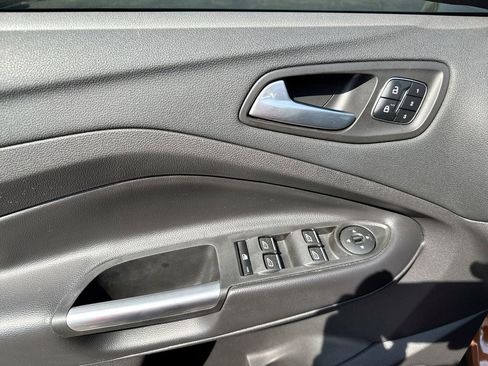 Used 2017 Ford Escape Titanium AWD/4WD image 20