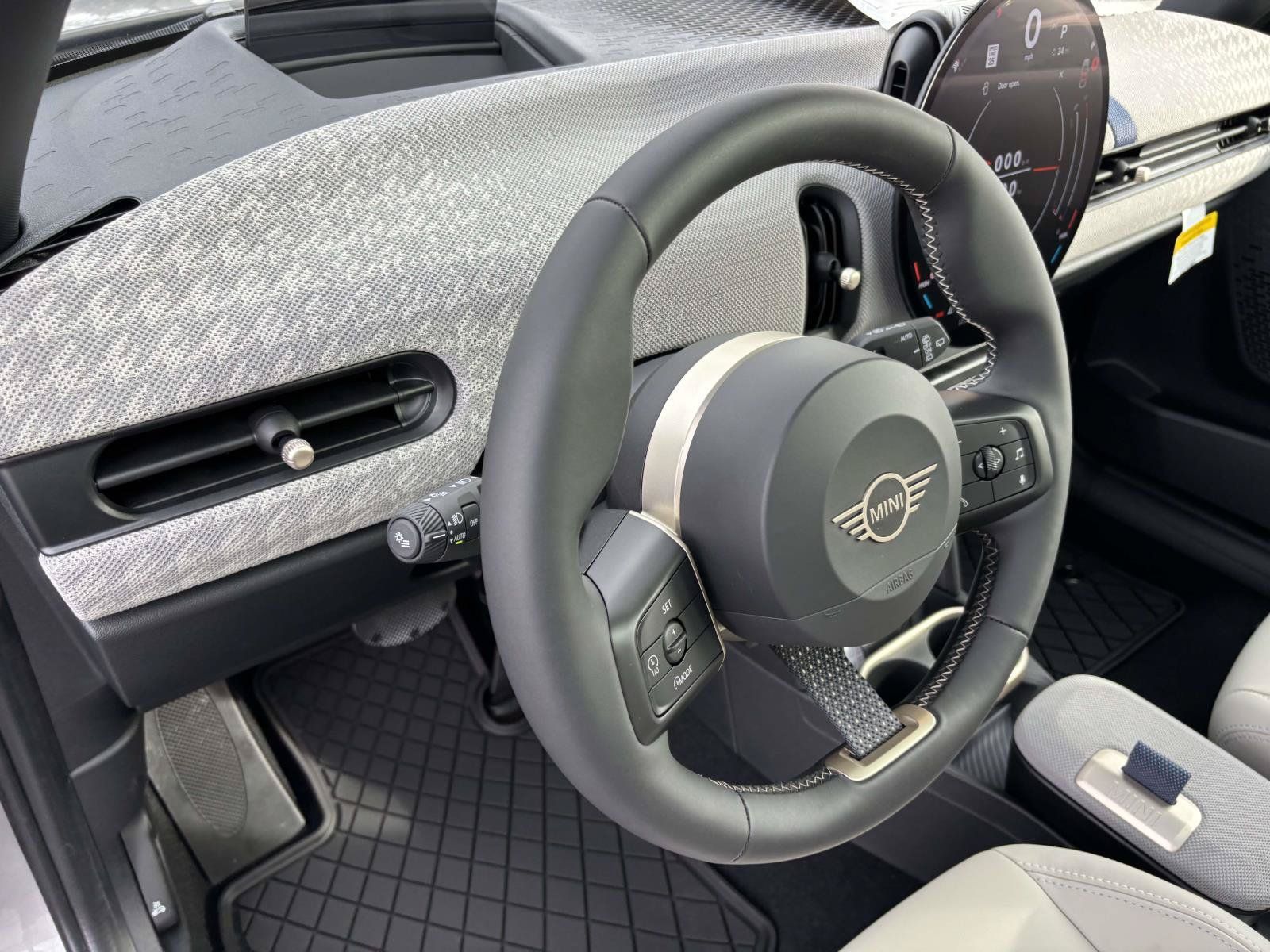 New 2026 MINI Cooper 2-Door Hardtop FWD image 14