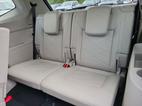 Used 2025 Volkswagen Atlas SE FWD image 20