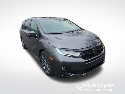 New 2026 Honda Odyssey Touring image 4