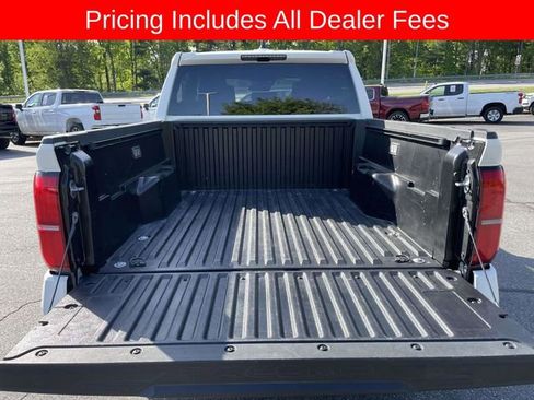 Used 2024 Toyota Tacoma TRD Off-Road AWD/4WD image 13