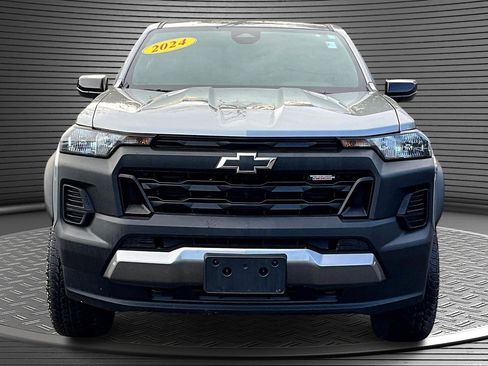 Used 2024 Chevrolet Colorado Trail Boss w/ Safety Package image 2