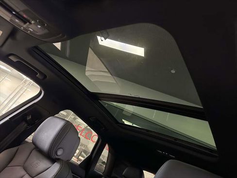 Used 2025 Audi Q3 2.0T Premium w/ Convenience Package image 19